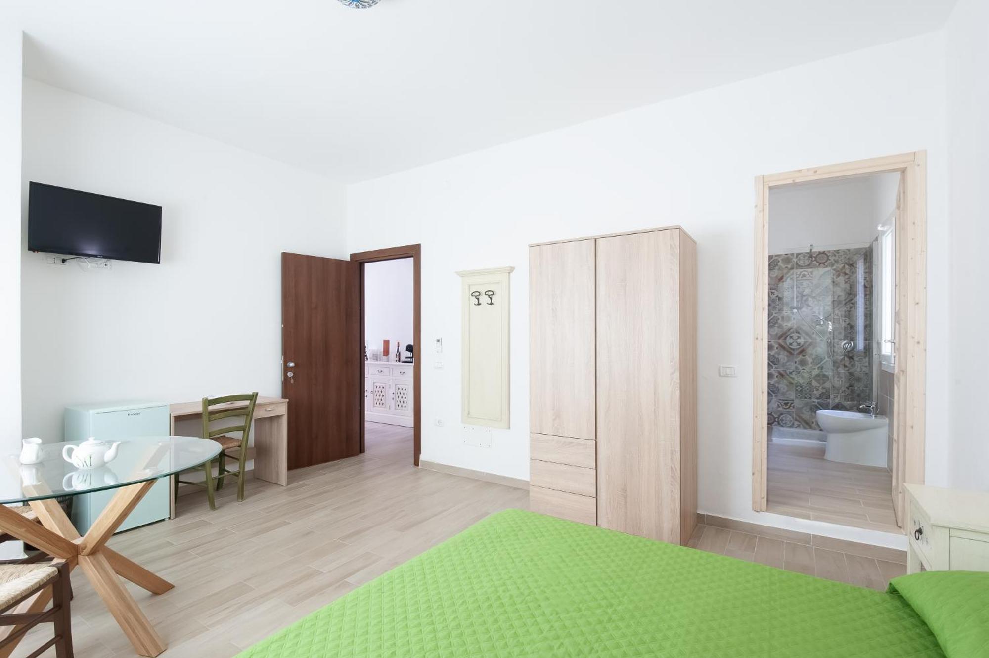 Beb Con Piscina Villa Del Borgo Badesi Exteriör bild