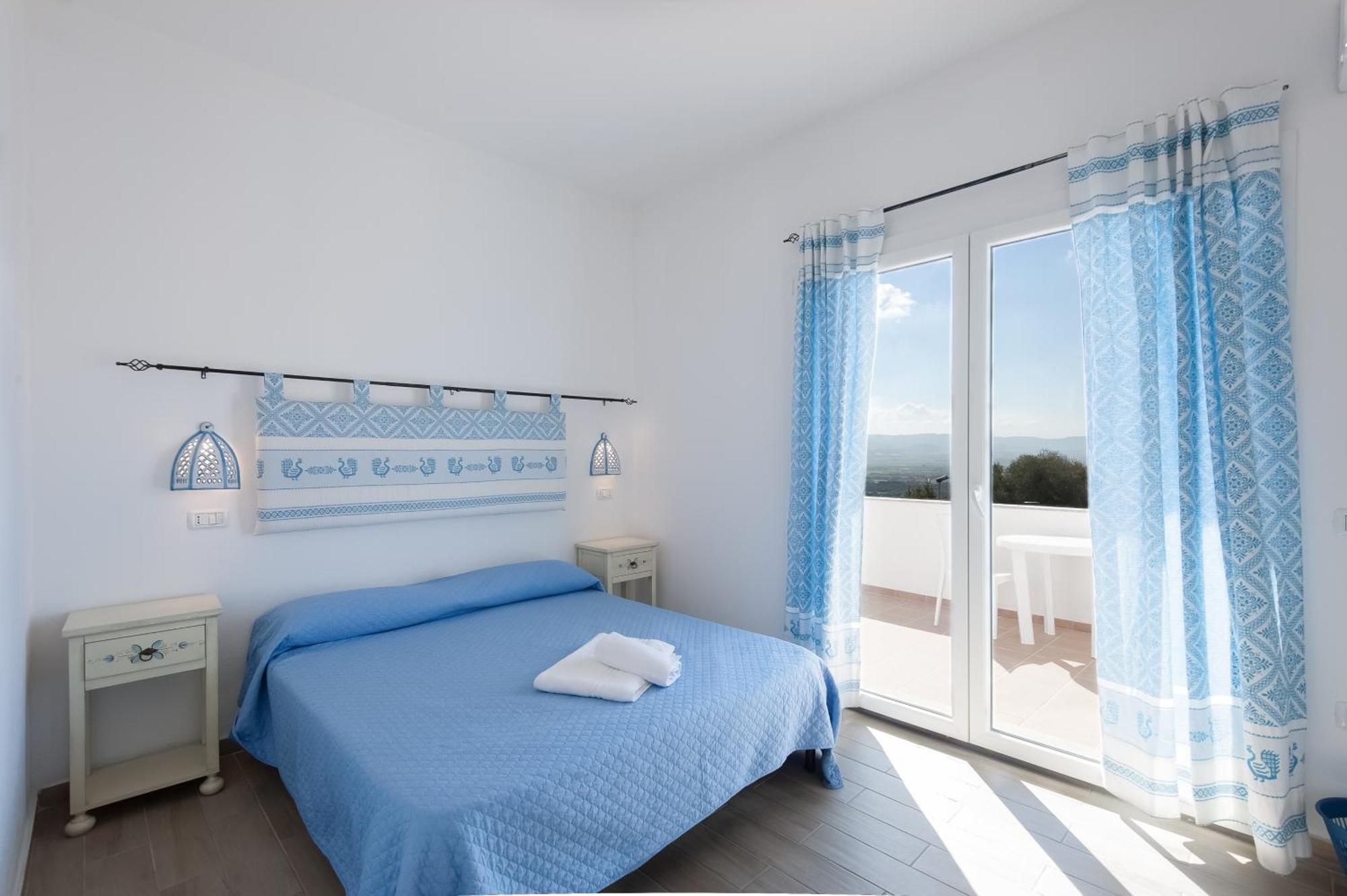 Beb Con Piscina Villa Del Borgo Badesi Exteriör bild