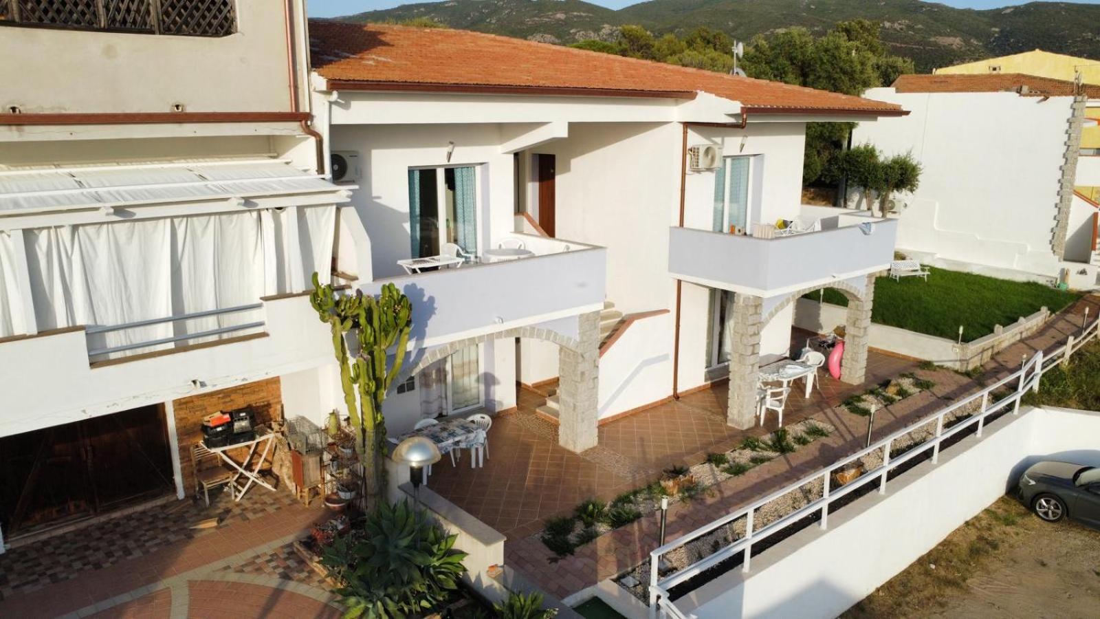 Beb Con Piscina Villa Del Borgo Badesi Exteriör bild